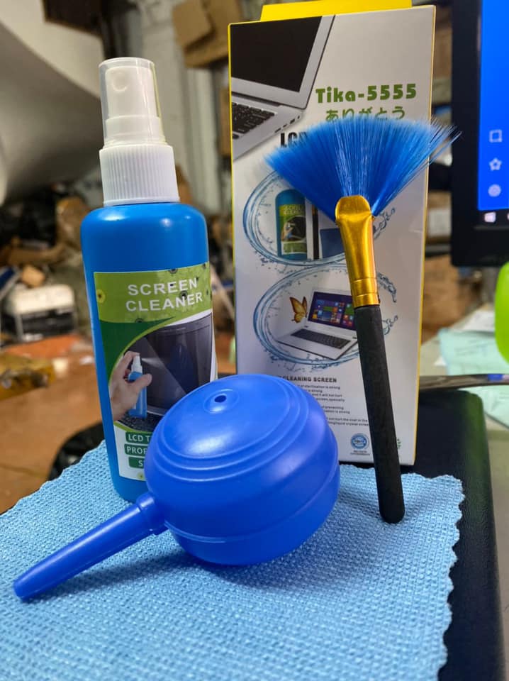 Dụng cụ vệ sinh laptop 4 món LCD Screen Cleaning Kit