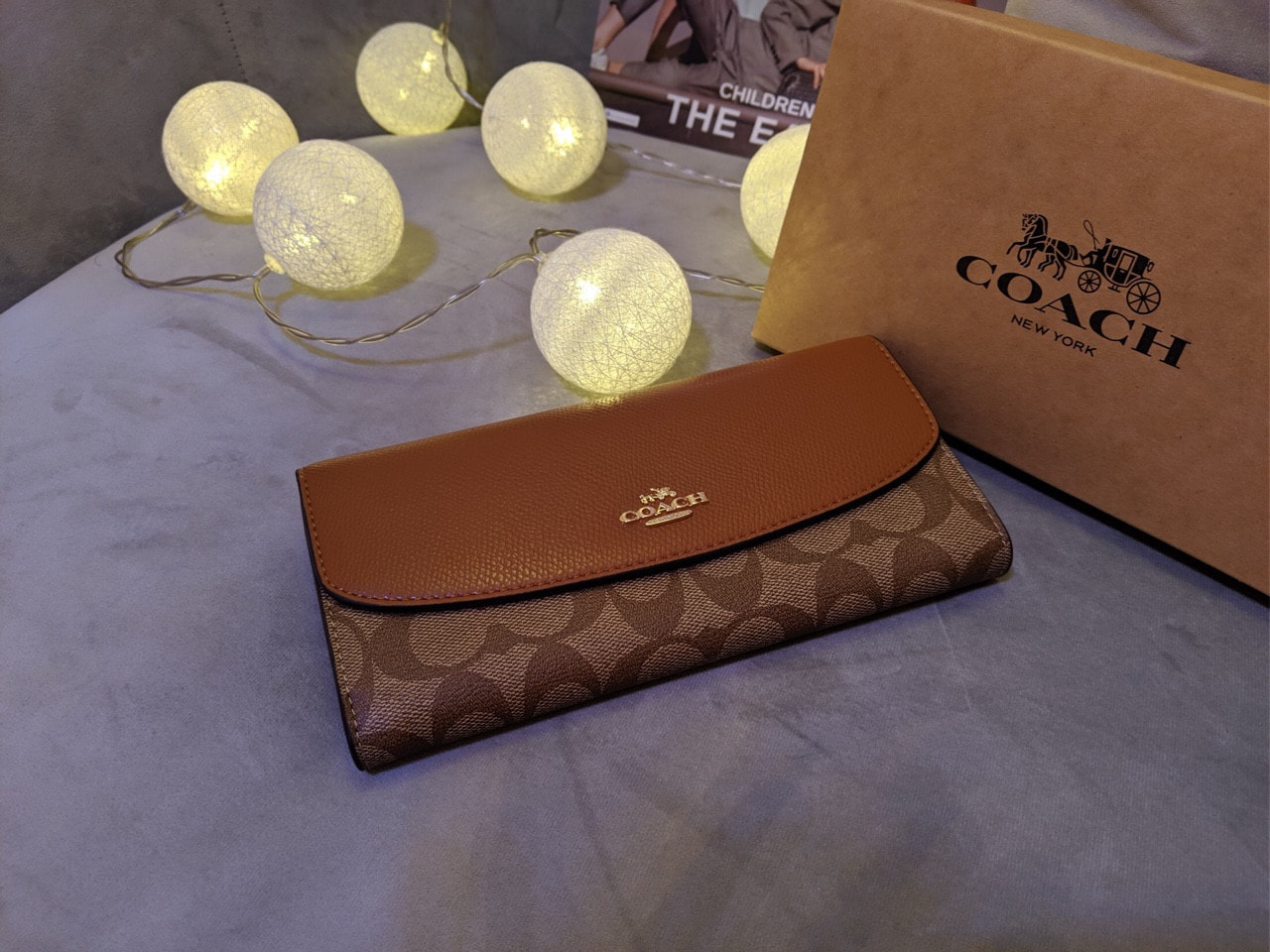 Ví Coach dài size 20 F54022