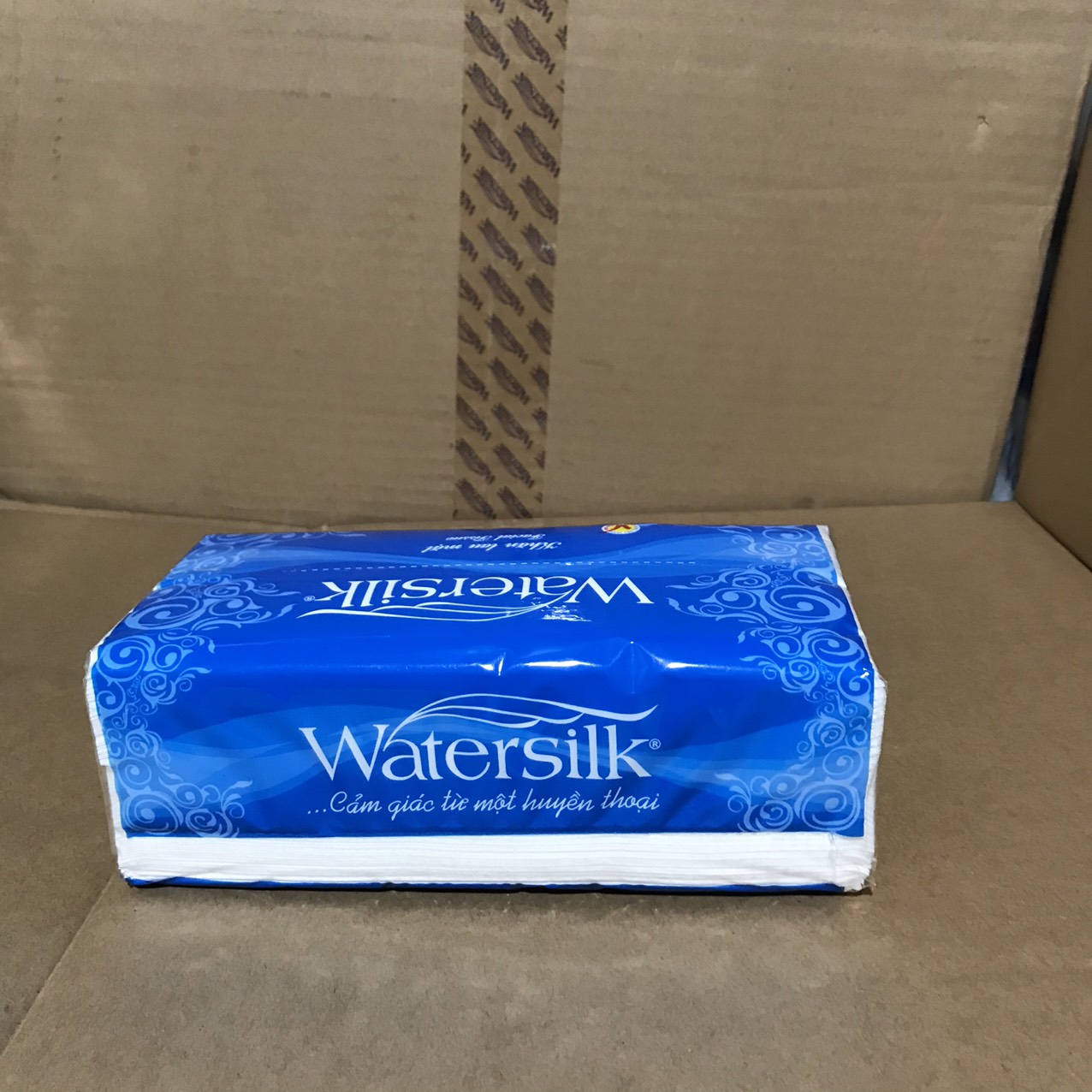 Khăn Giấy Ăn Rút 2 Lớp Watersilk Gói 200 Tờ