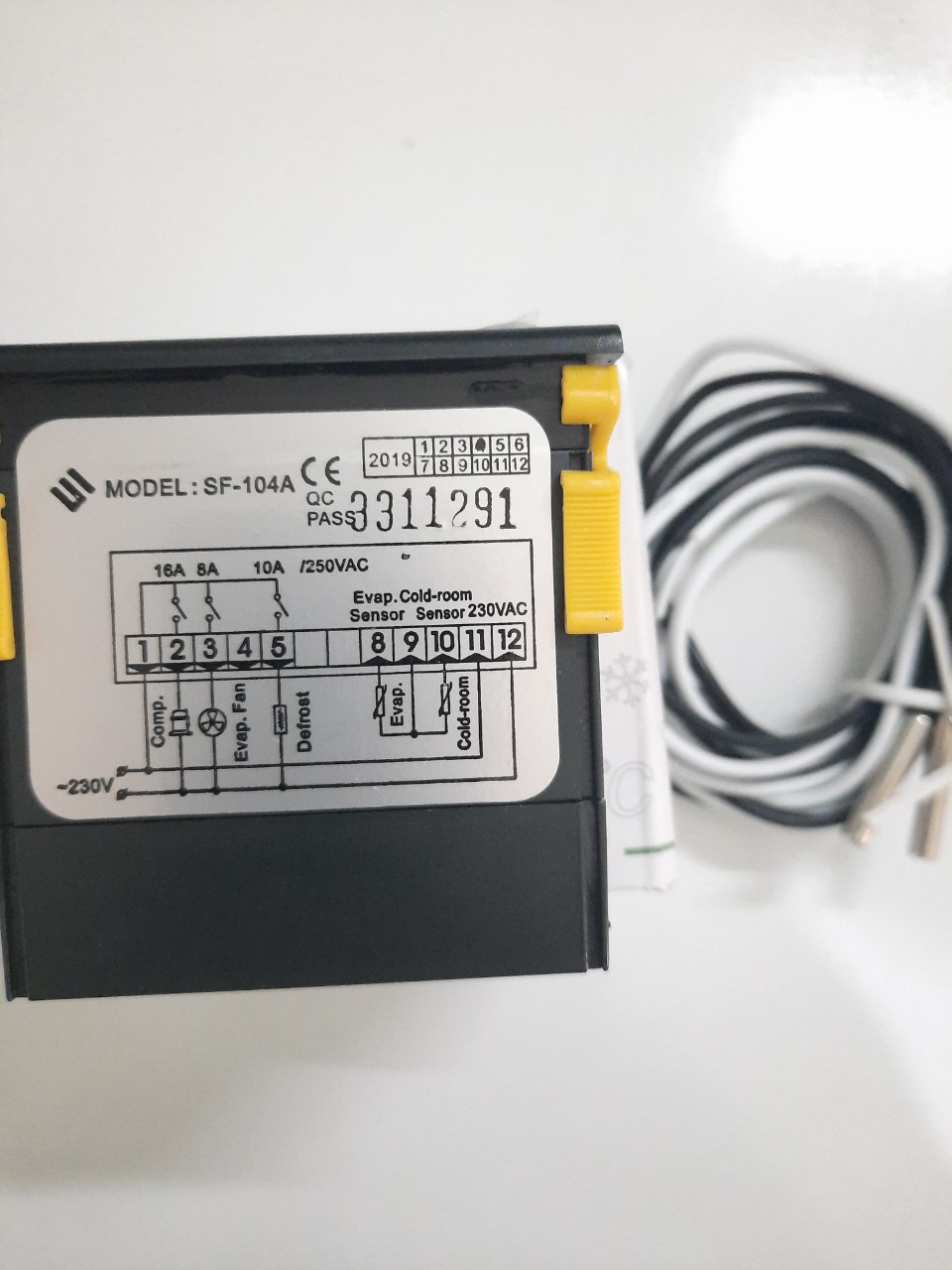 Bộ Điều Khiển Nhiệt Độ SF 104