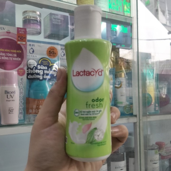 Chai ddvs sản phẩm đồ dùng phụ nữ LACTACYD