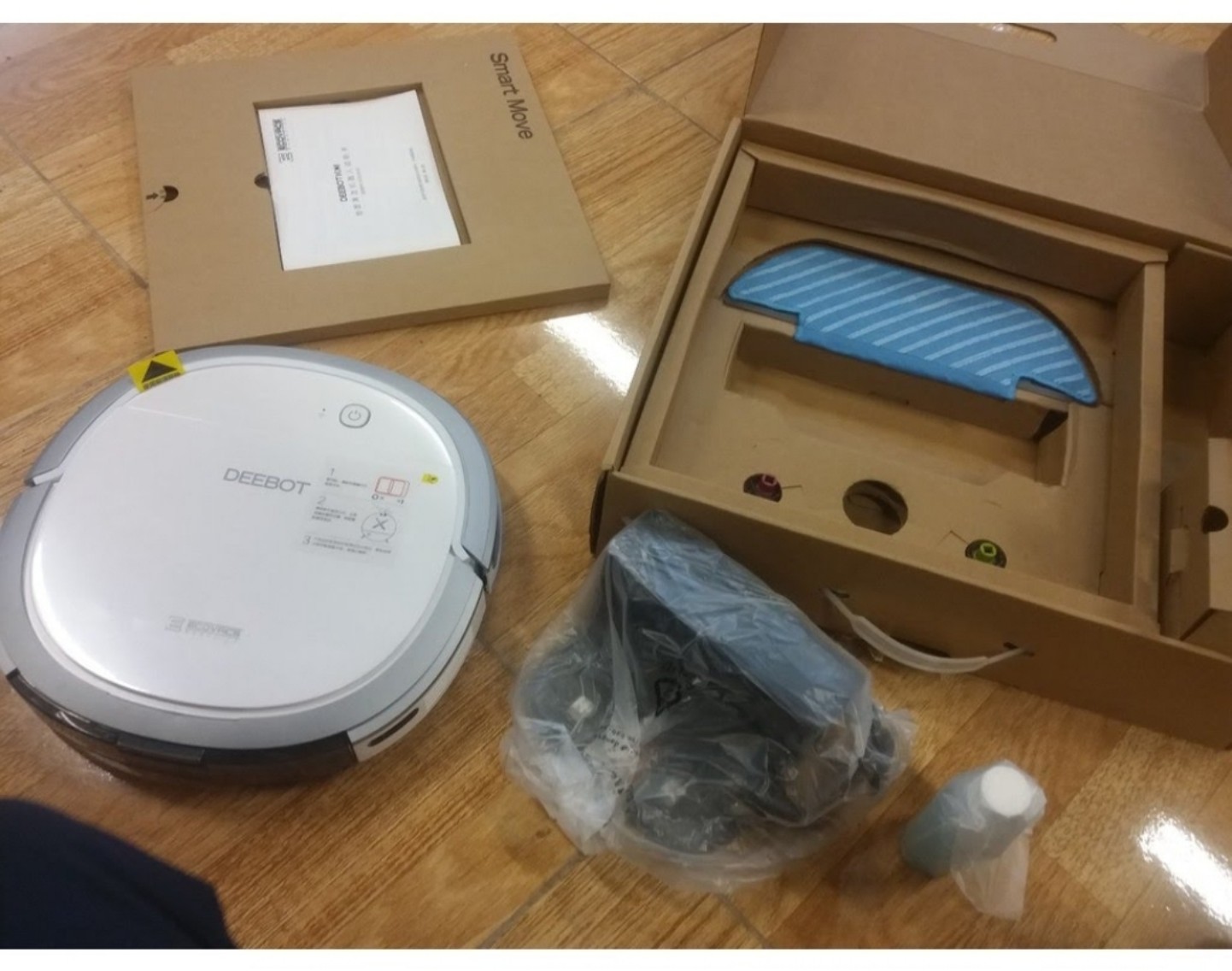 [NEW 100%] Robot hút bụi lau nhà Ecovacs Deebot DK35
