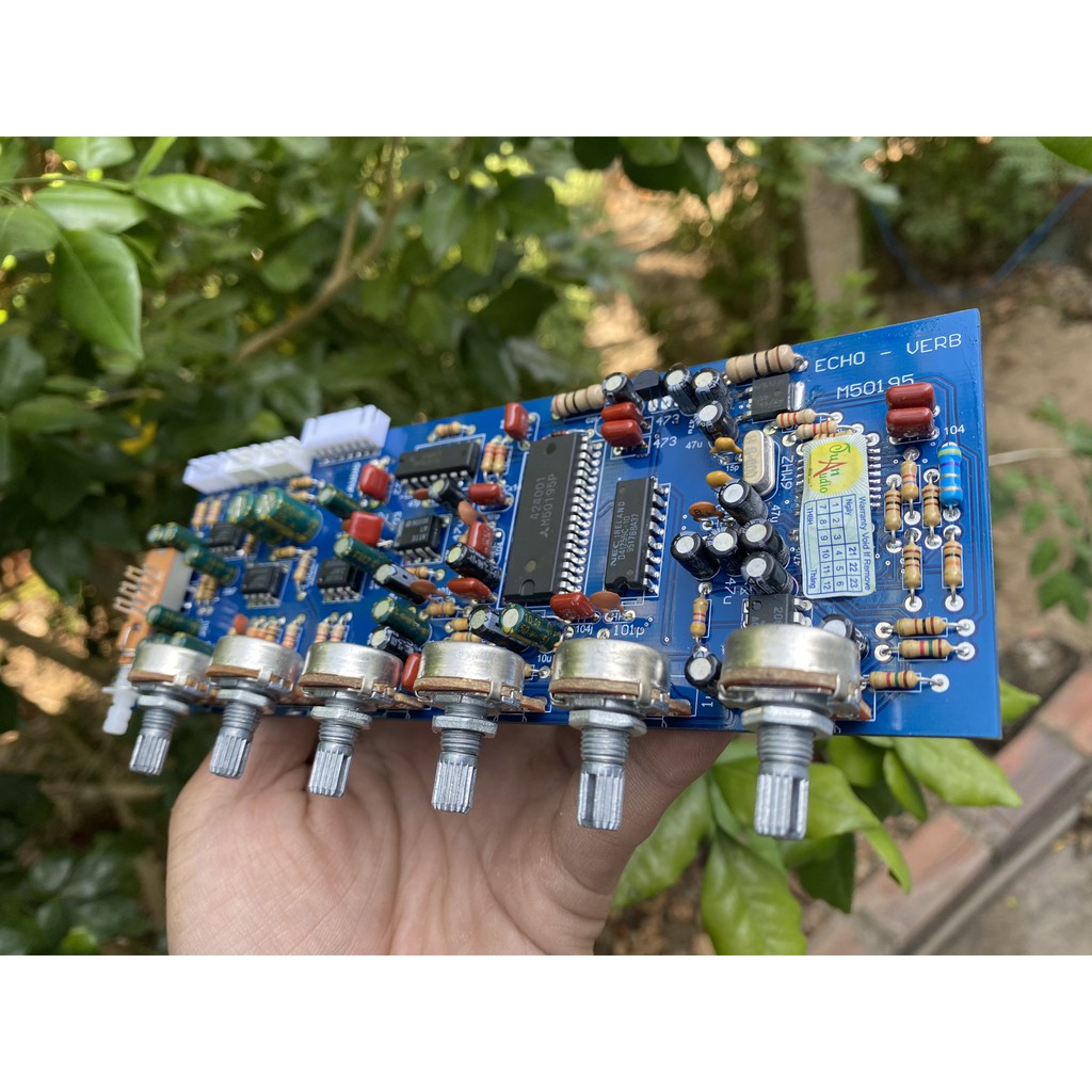 ECHO REVERB DSP M50195 V2