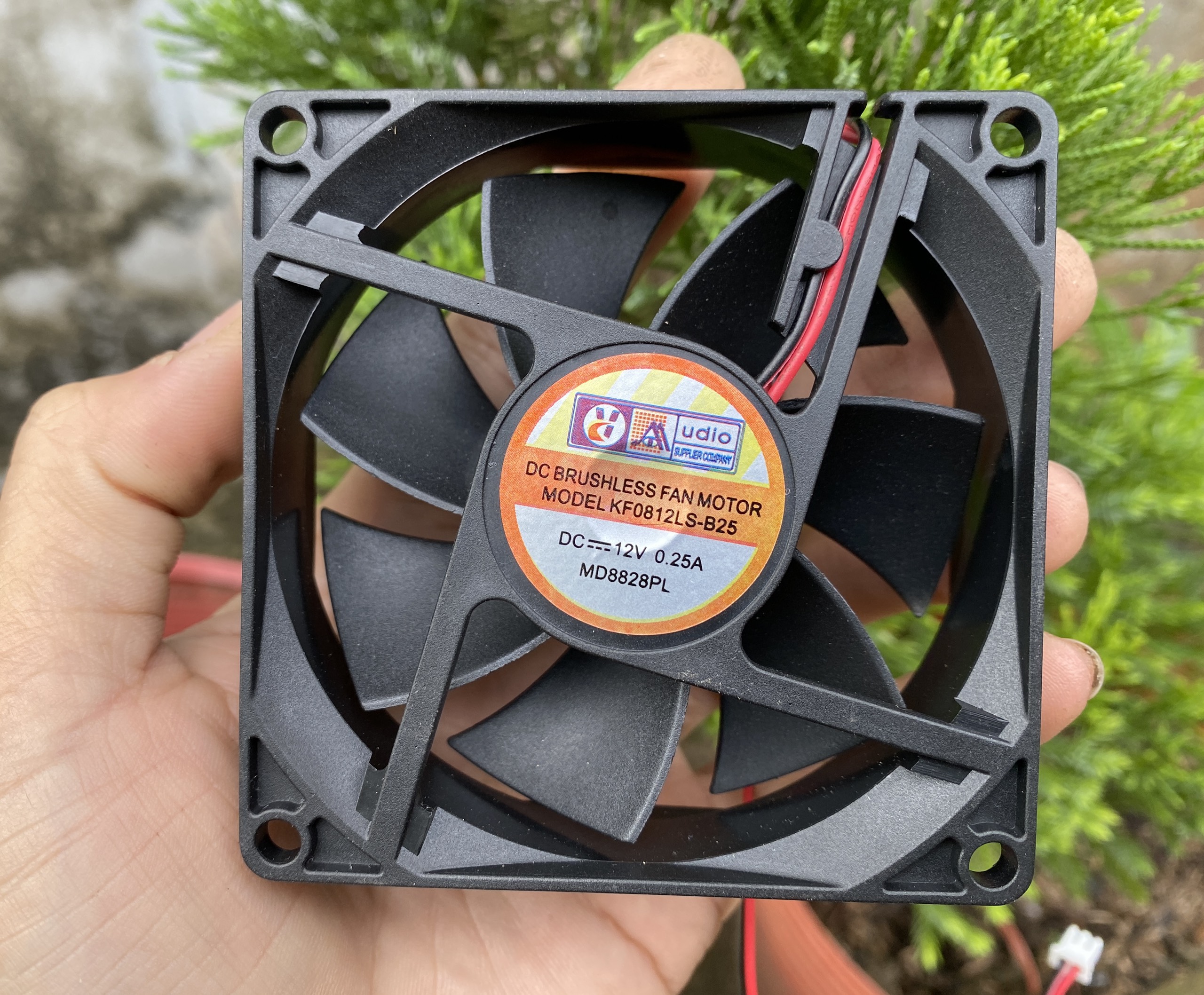quạt giải nhiệt 8x8 12V 0.25A