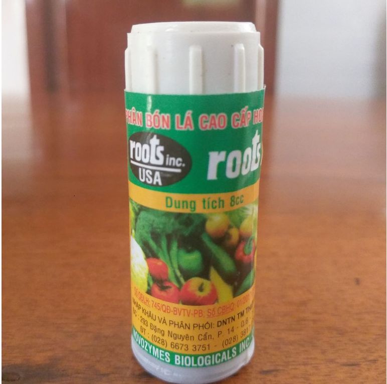 Set 2 ống phân bón kích rễ roots roots 2 của mỹ