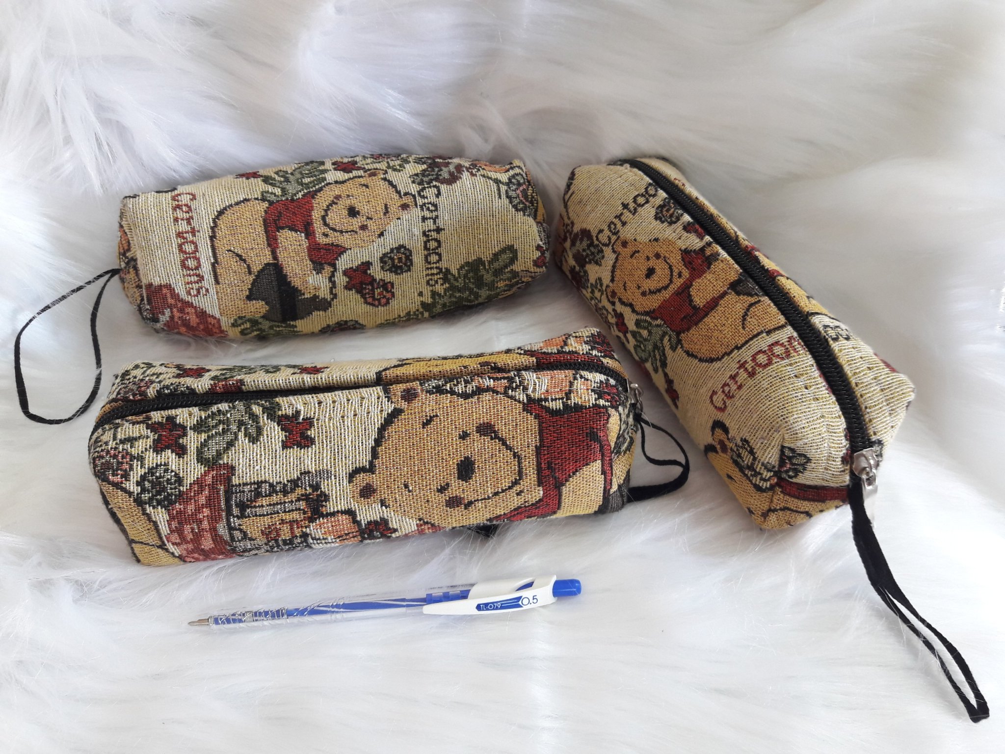 Bóp viết thổ cẩm