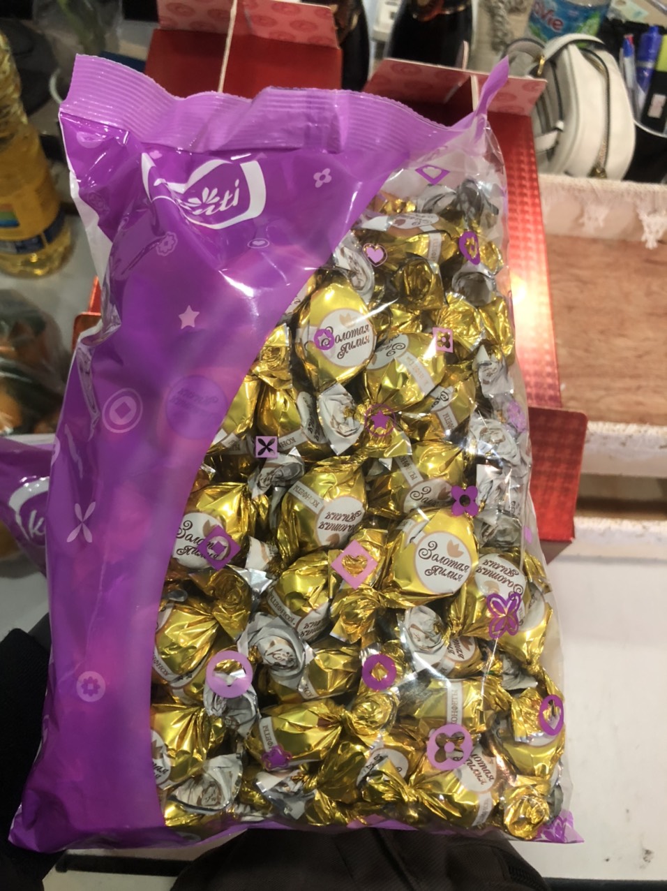 Socola Nga hoa cúc vàng 1kg