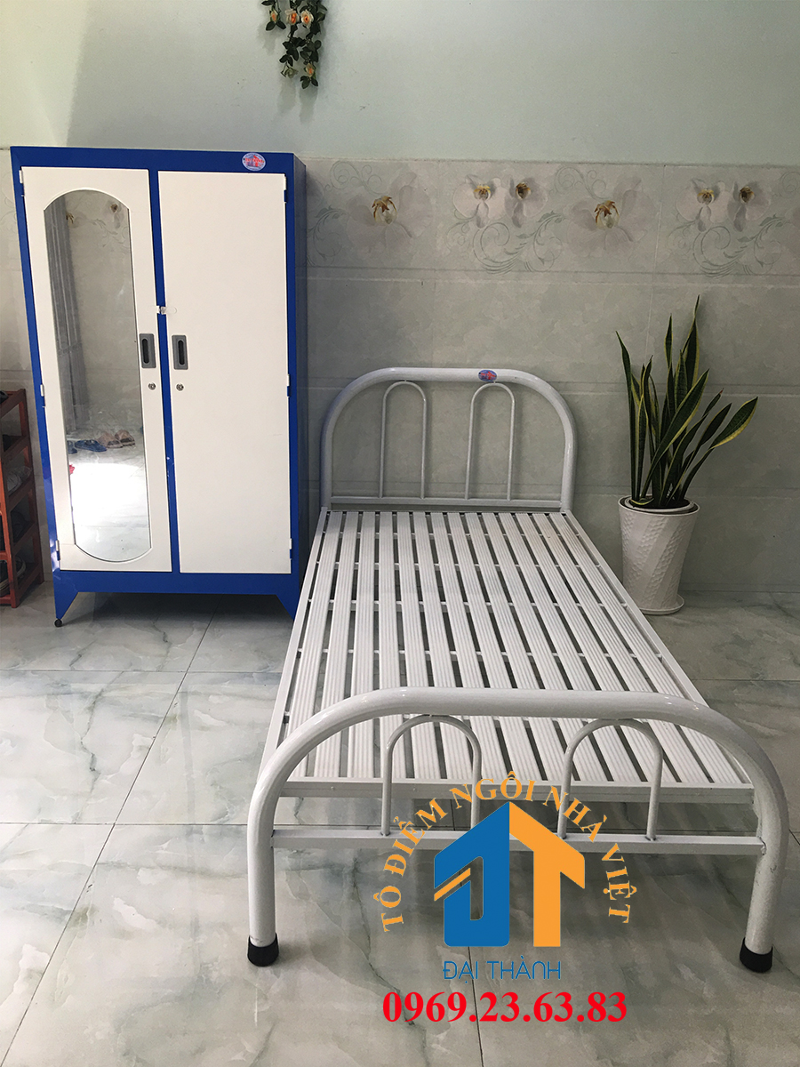 Giường  sắt đơn giản kích thước 1m4 x 2m
