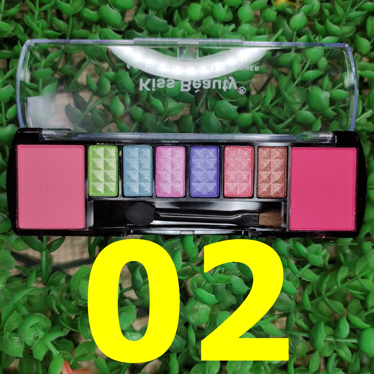 Phấn Mắt Kiss Beauty 8 ô Gồm 6 Phấn Mắt, 2 Phấn Má – SA733