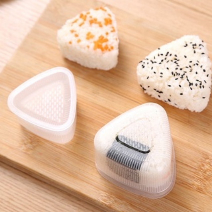 Bộ khuân làm cơm sushi nhiều hình cho bé ăn dặm