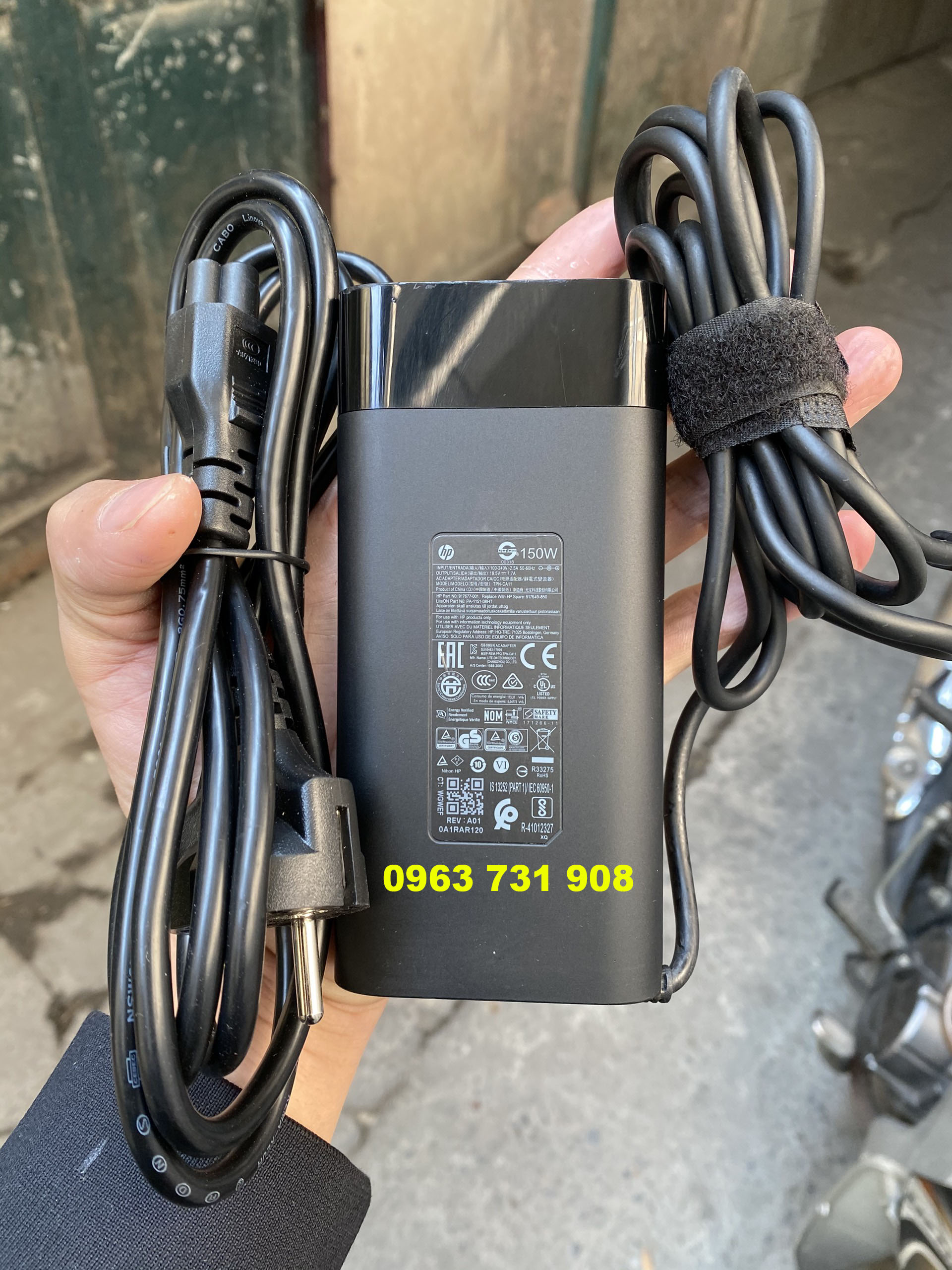 Sạc laptop HP 150w zin theo máy