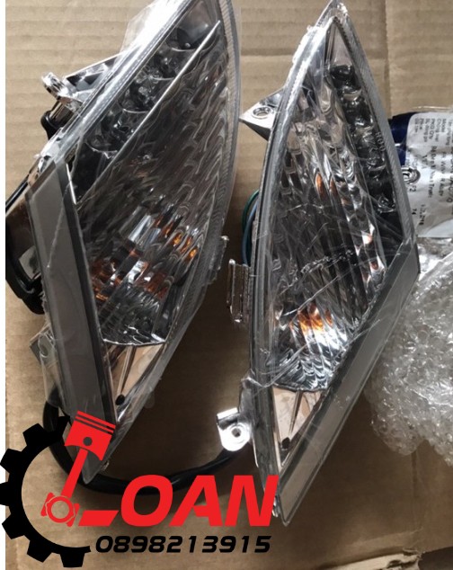 Cặp xi nhan trước xe Attila Elizabeth Fi hãng SYM