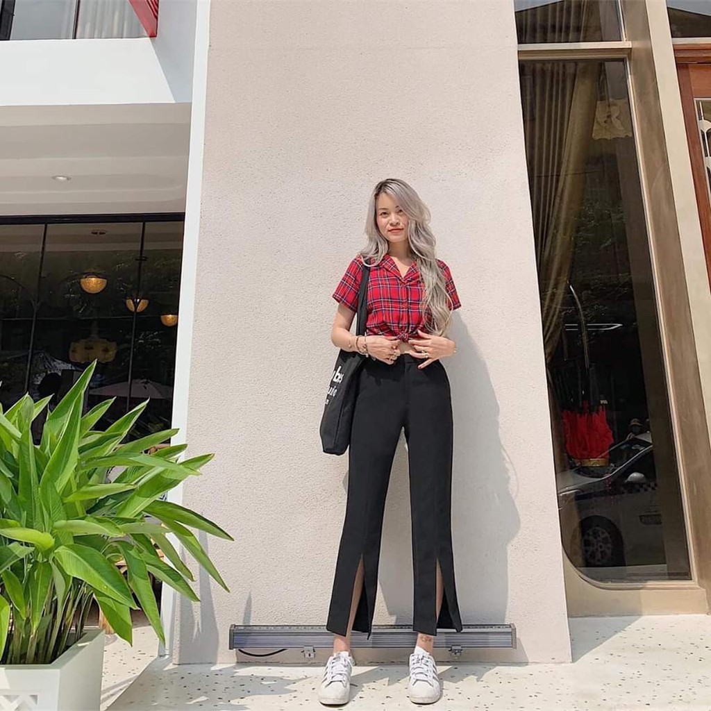 Quần Ống Loe Cạp Cao Xẻ Trước