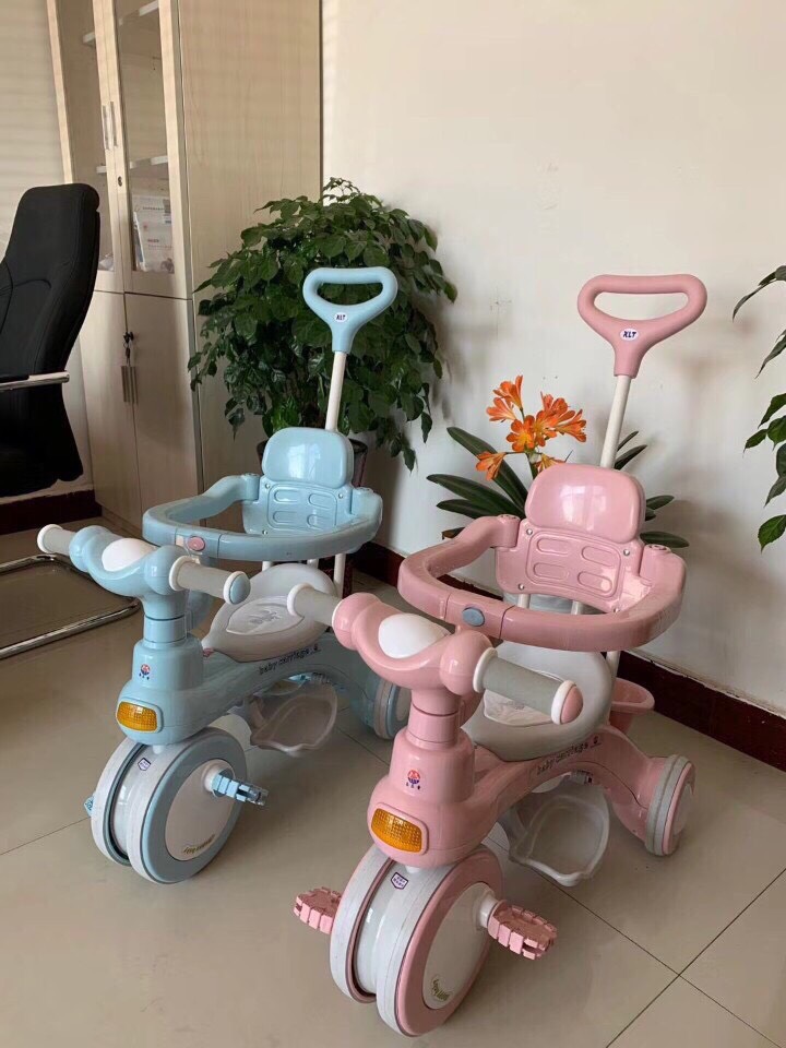Xe đẩy cho bé cao cấp , Xe đẩy 618