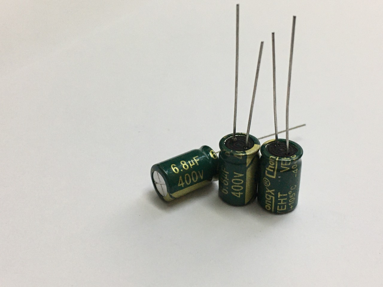 Bộ 10 con Tụ 6.8uF 400V 8x12mm