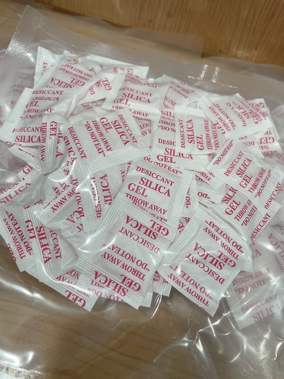 Gói hút ẩm loại 1gram đỏ(1kg)