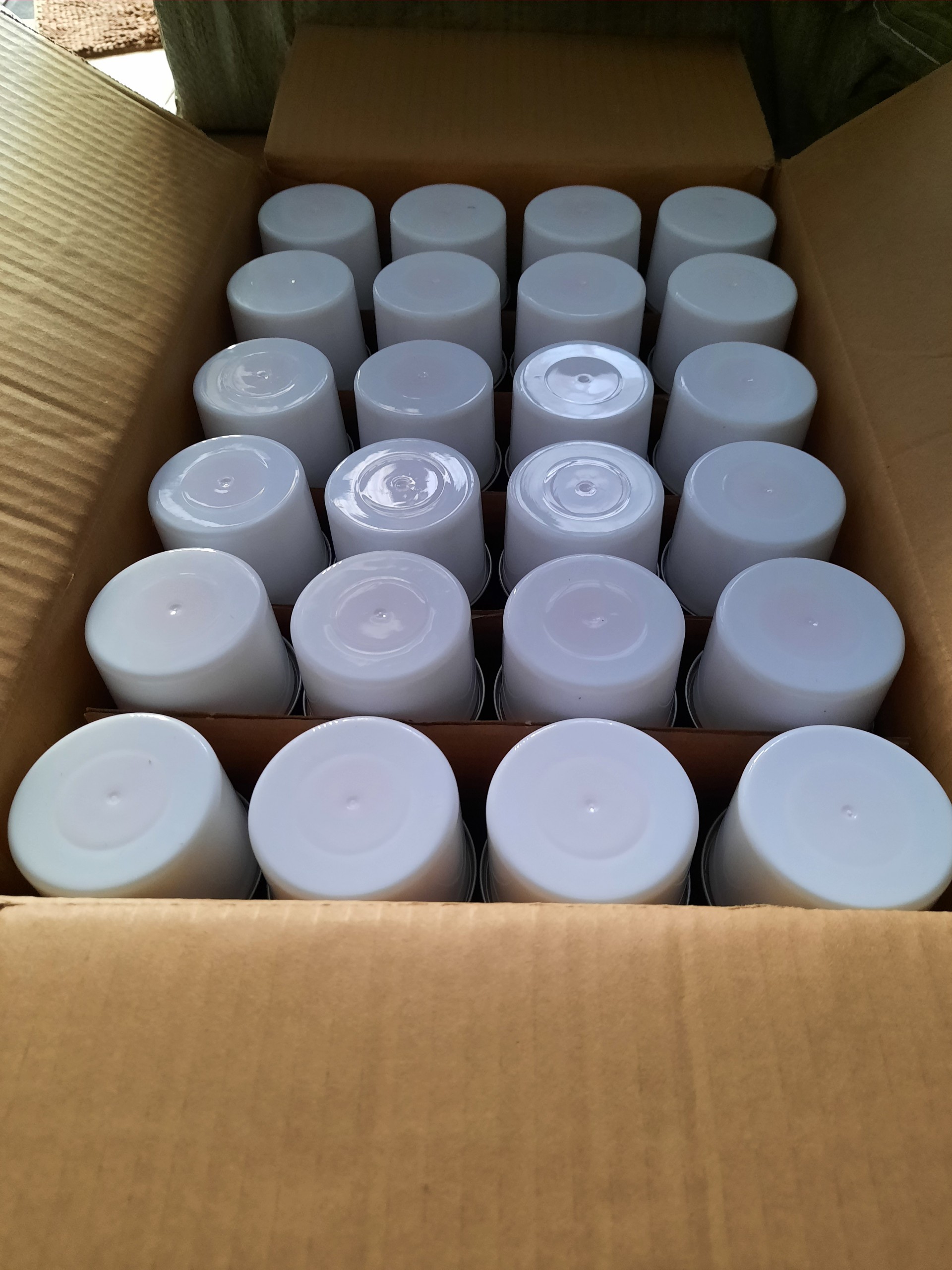 1 THÙNG (24 BÌNH) XỊT CHỐNG THẤM 700ml  - 50K/Bình