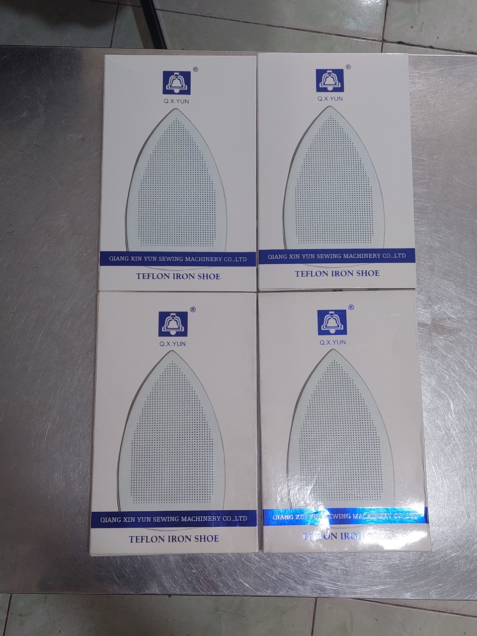 2 cái mặt nạ bàn ủi hơi nưóc cao cấp