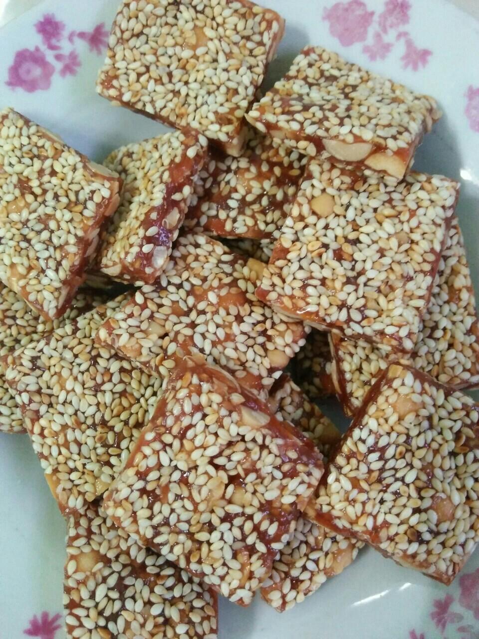 01 kg Kẹo chuối đậu phộng siêu vừng.