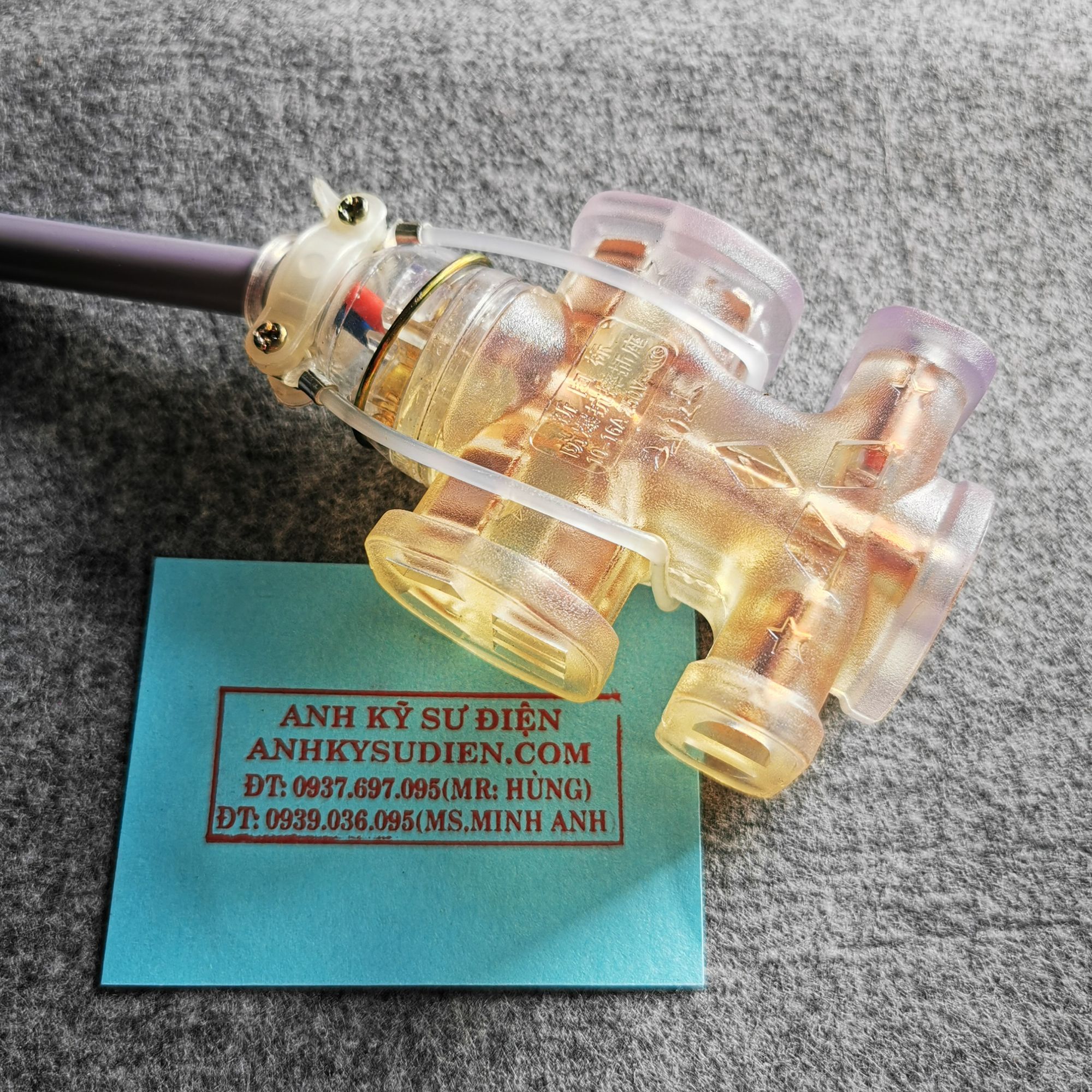 Ổ cắm điện cao su đúc 5 lổ chống vỡ - siêu bền