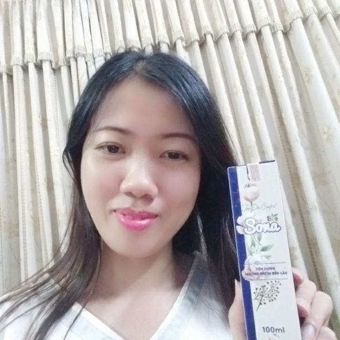 Xả vải khô dạng xịt SONA Tinh dầu Comfor