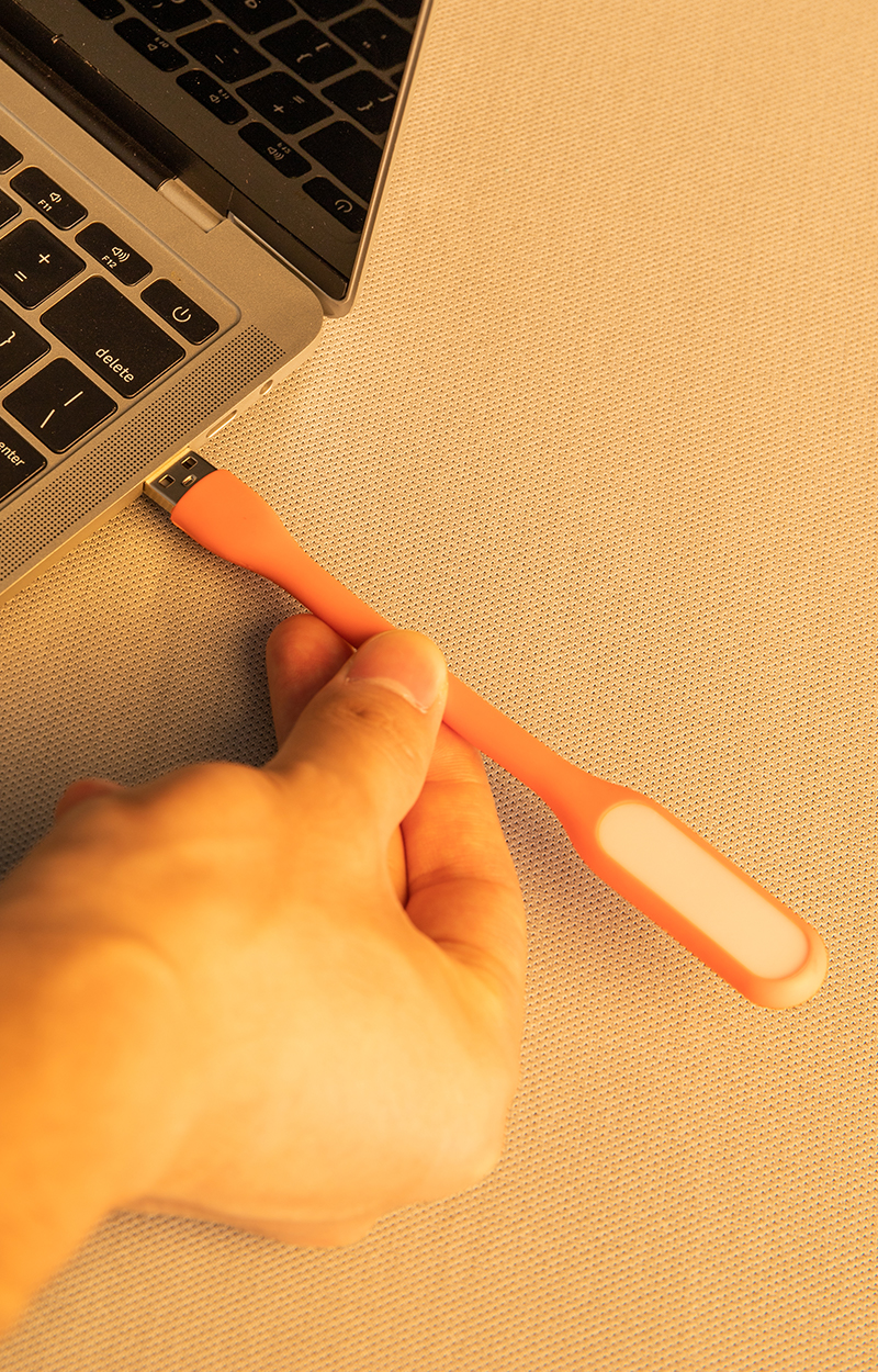 BASIKE Đèn LED mini giao diện USB chiếu sáng đơn giản cho laptop
