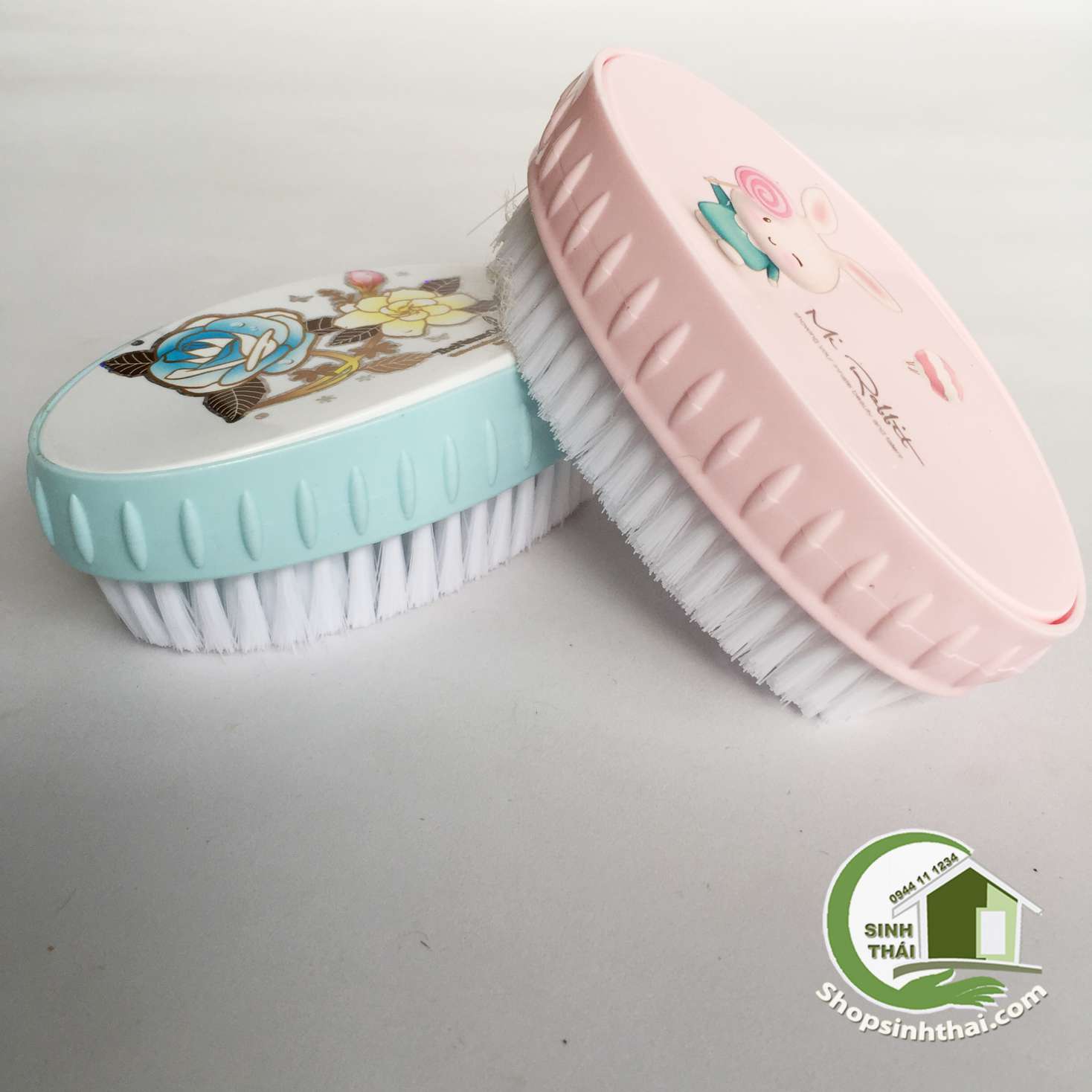 [HCM]Bàn chải nhựa oval - bàn chà sàn Thái Lan siêu mềm mại