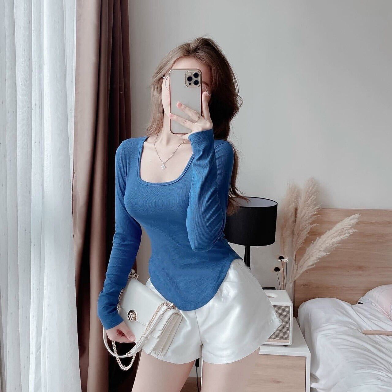 ÁO THUN CỔ VUÔNG CÁ TÍNH VẠT BẦU XINH VB1