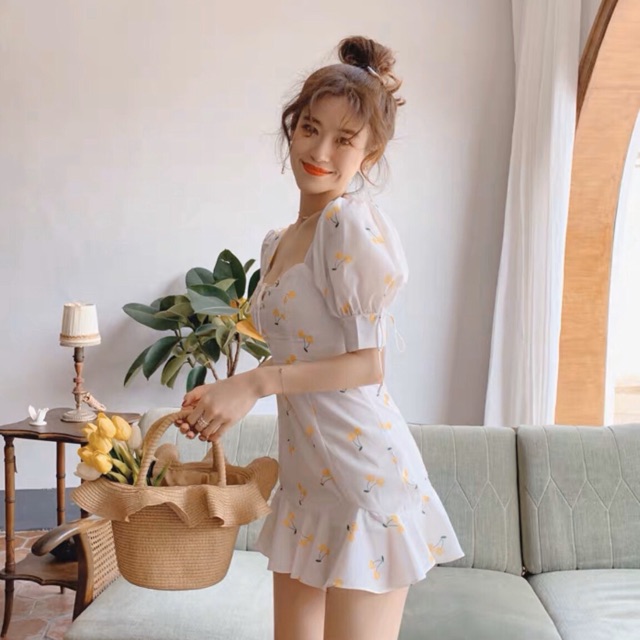 Đầm cherry vàng nghệ mắc cáo