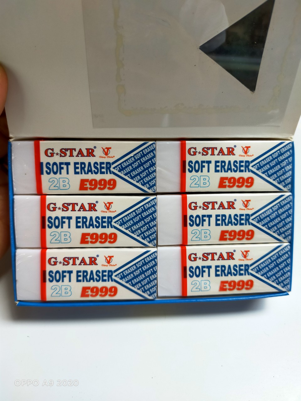 Hộp 12 cục gôm trắng E999 Gstar