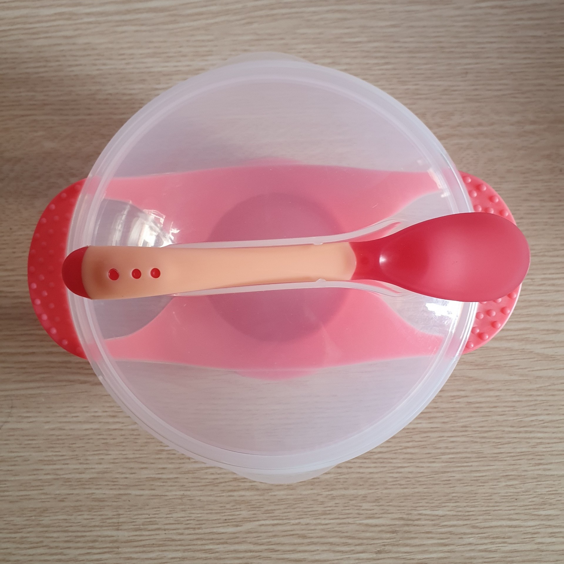 Bát ăn dặm chống đổ kèm thìa
