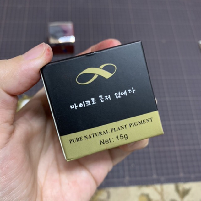 Bột tán mày hoàng cung giúp lên màu đậm (nâu đậm)