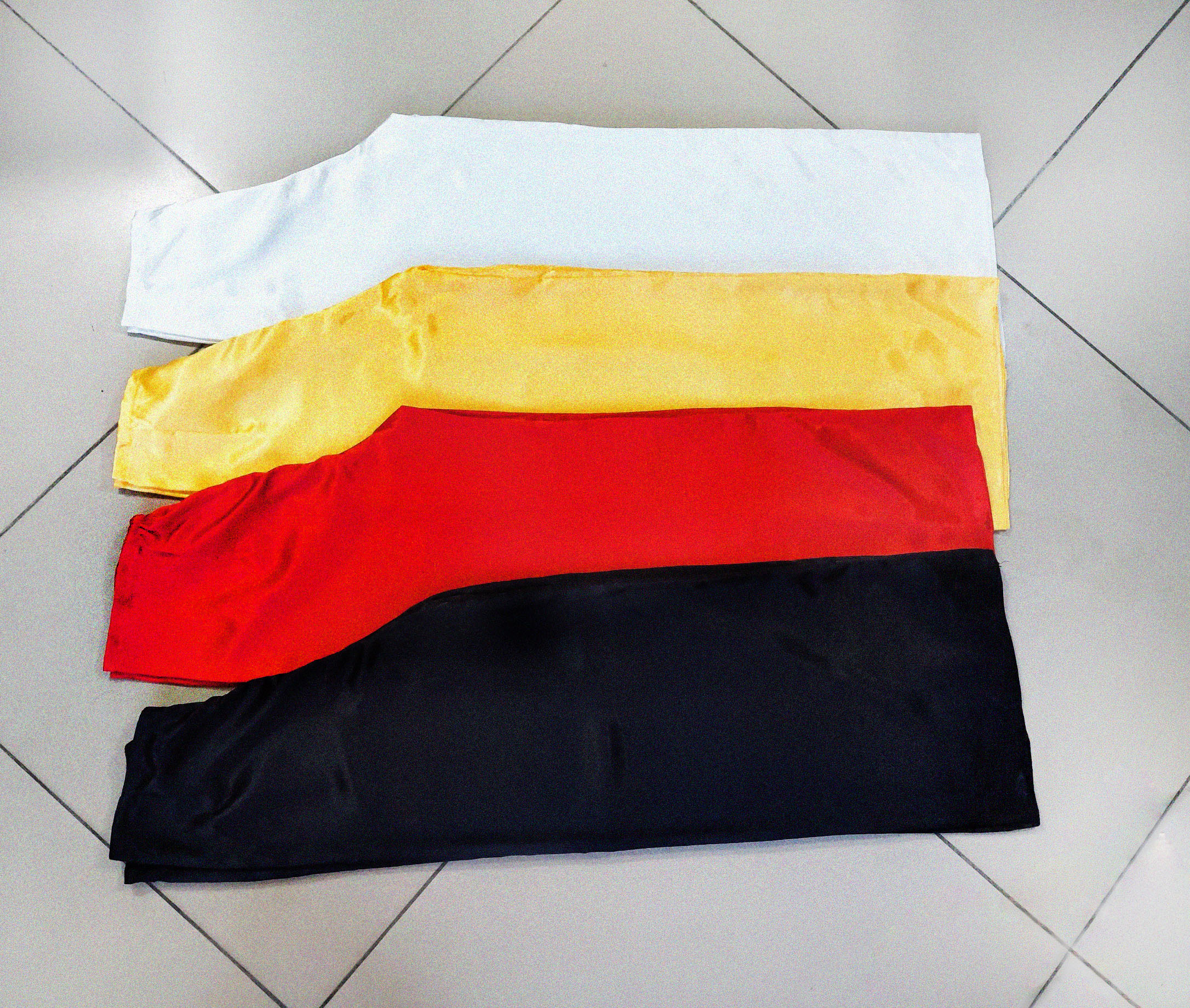 Quần áo dài cách tân nữ truyền thống phi lụa thun và khóa co giãn cạp chun màu Đỏ, Trắng, Đen, Vàng, Tím, Hồng