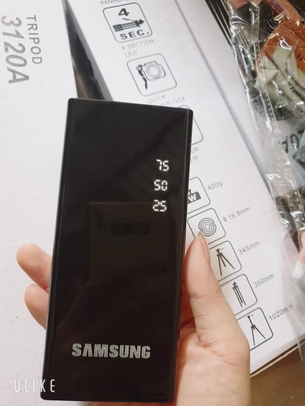 Giá PIN SẠC DỰ PHÒNG MẶT GƯƠNG ĐEN CAO CẤP - HỖ TRỢ SẠC NHANH - PIN SẠC DỰ PHÒNG SAMSUNG DUNG LƯỢNG 30000MAH CÓ ĐÈN PIN HIỂN THỊ DÙNG ĐƯỢC CHO MỌI ĐIỆN THOẠI