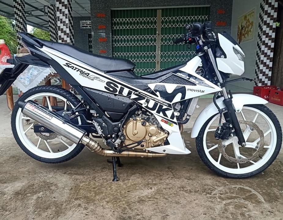 Tem rời satria fi movistar dán xe trắng