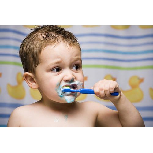 Kem đánh răng Aquafresh dạng ống dành cho bé -ống 130g
