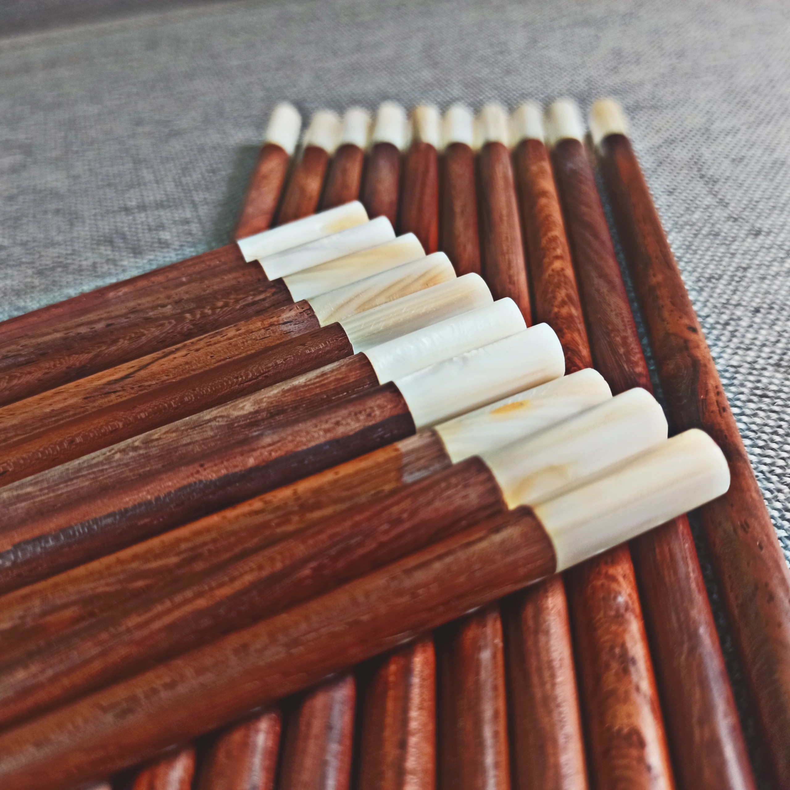 Đũa khảm - Đũa Hương ăn cơm - Bộ 10 đôi gỗ khảm cao cấp (màu ngẫu nhiên)