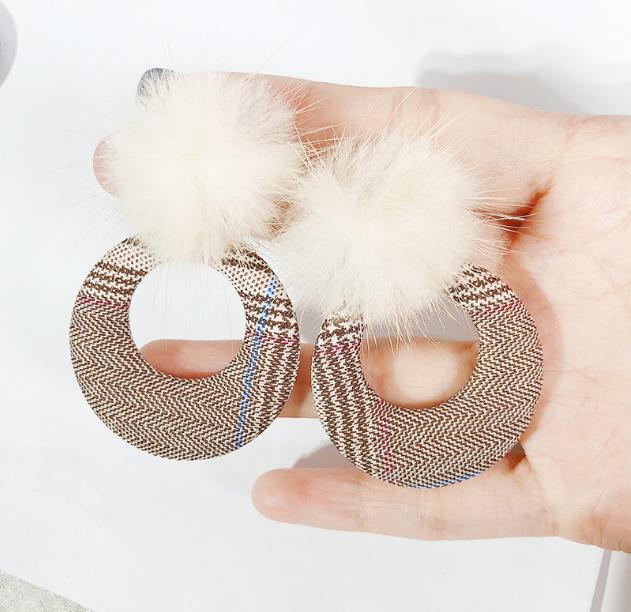 Bông tai bạc 925 phong cách hàn quốc - khoen tròn cục bông xám - hồng - nâu - ảnh chụp thật