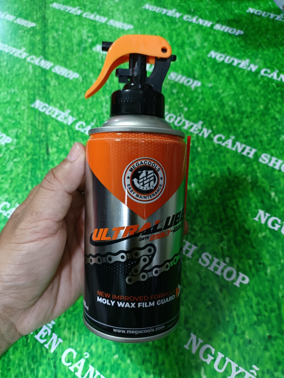 xịt dưỡng sên megacools