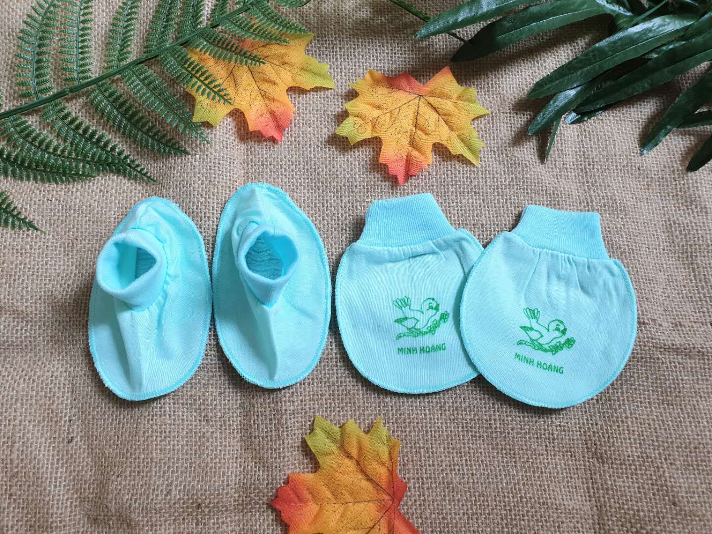 combo 2 set bao tay bao chân màu Minh Hoàng