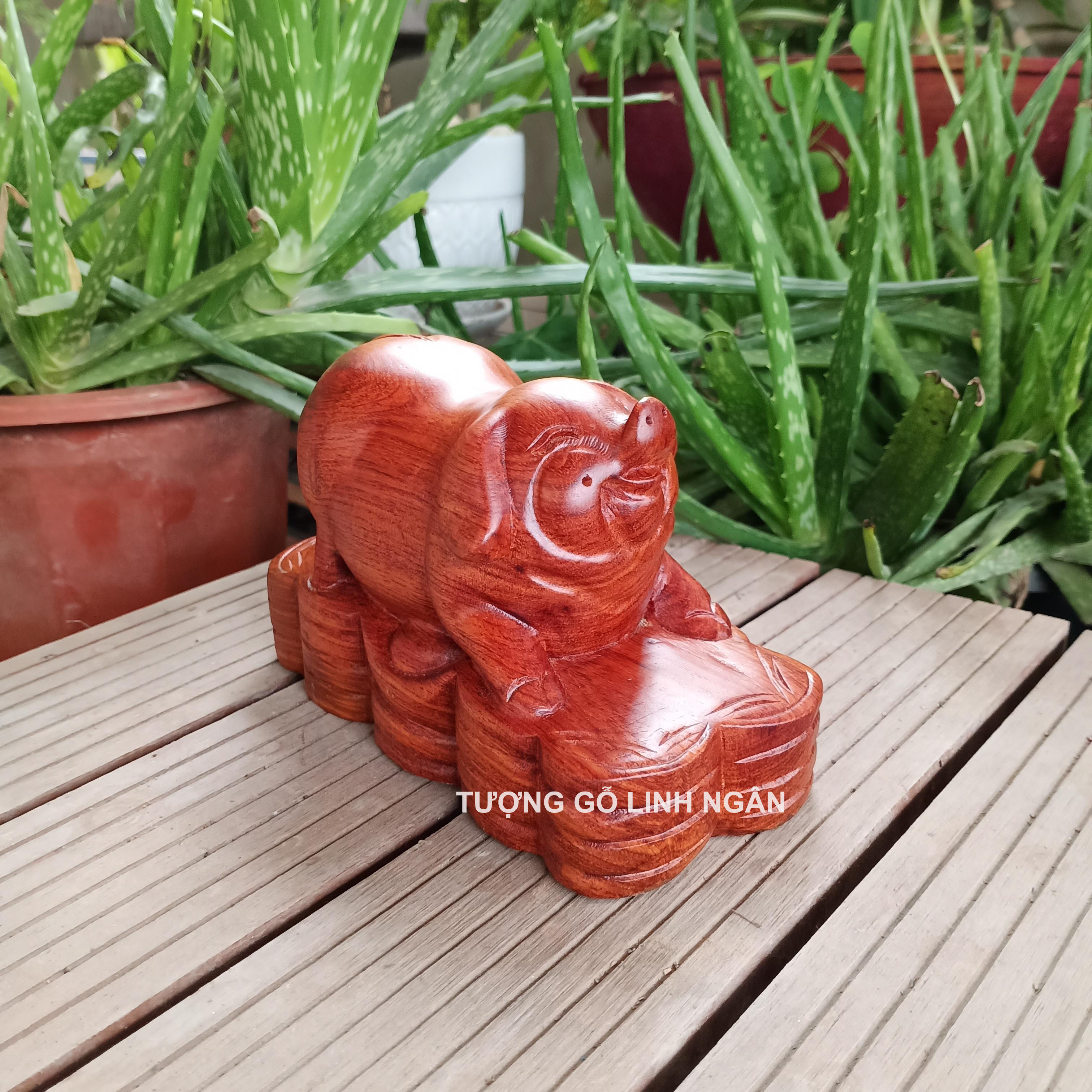 Tượng lợn gỗ hương (Cao 8 cm, rộng 15, sâu 6 cm)