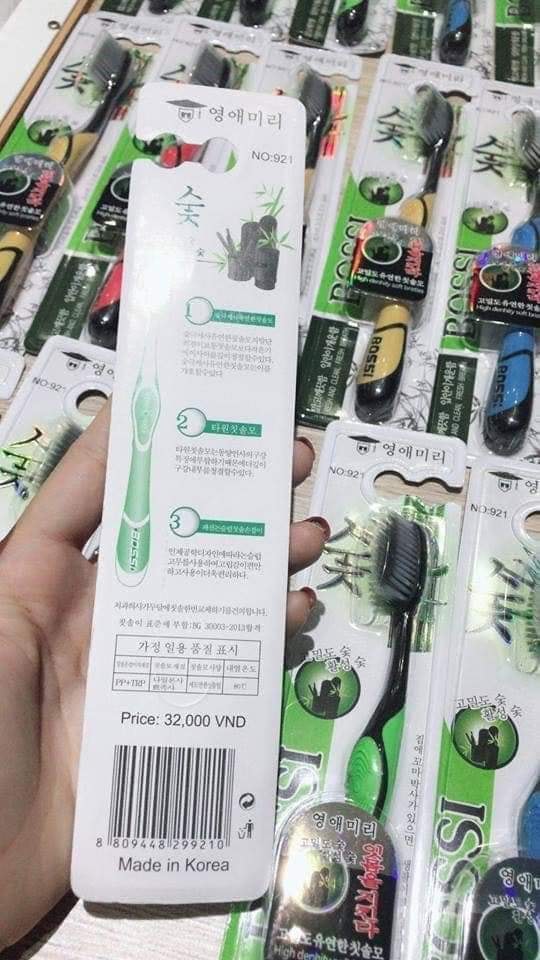 1 Thùng 30 Cây Bàn Chải Đánh Răng BOSSI Hàn Quốc