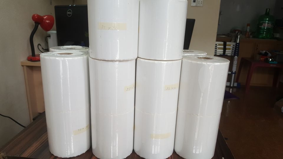Giấy in tem mã vạch 3 tem 35x22mm (dài 50m) 6000 tem