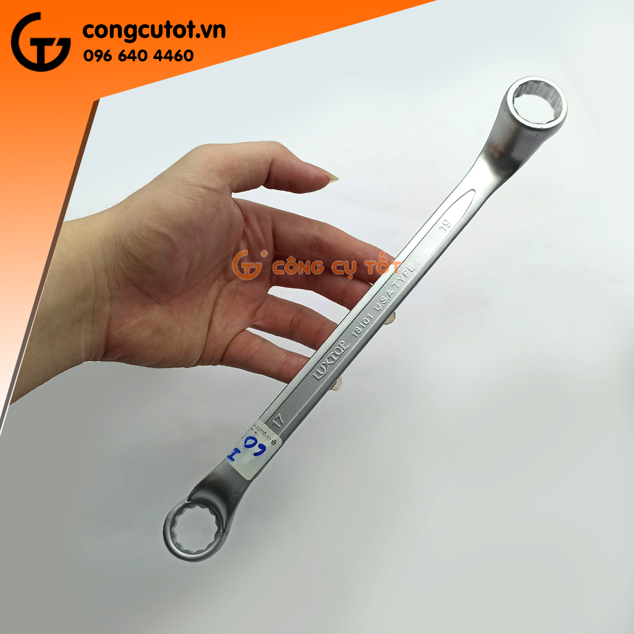 Cờ lê 2 đầu vòng LUXTOP 17-19mm