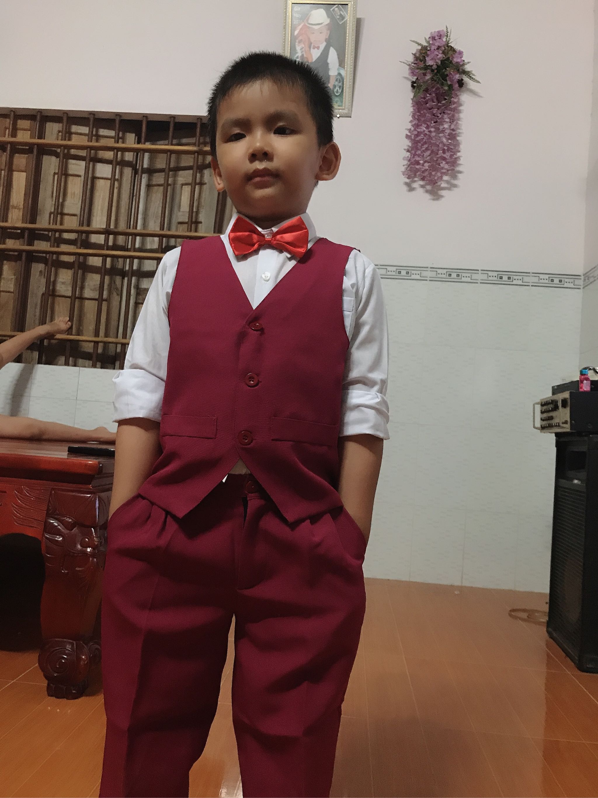 Bộ gile âu, vest bé trai - Màu đỏ đô