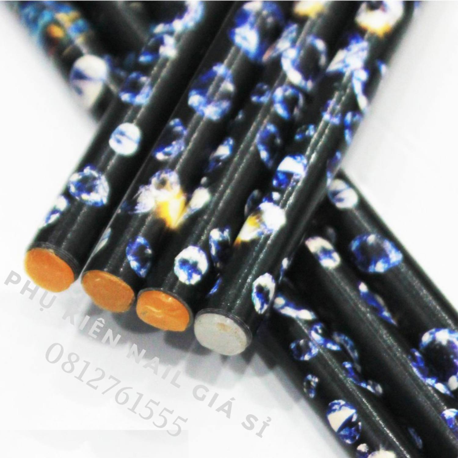 Bút chấm đá , hút đá nail
