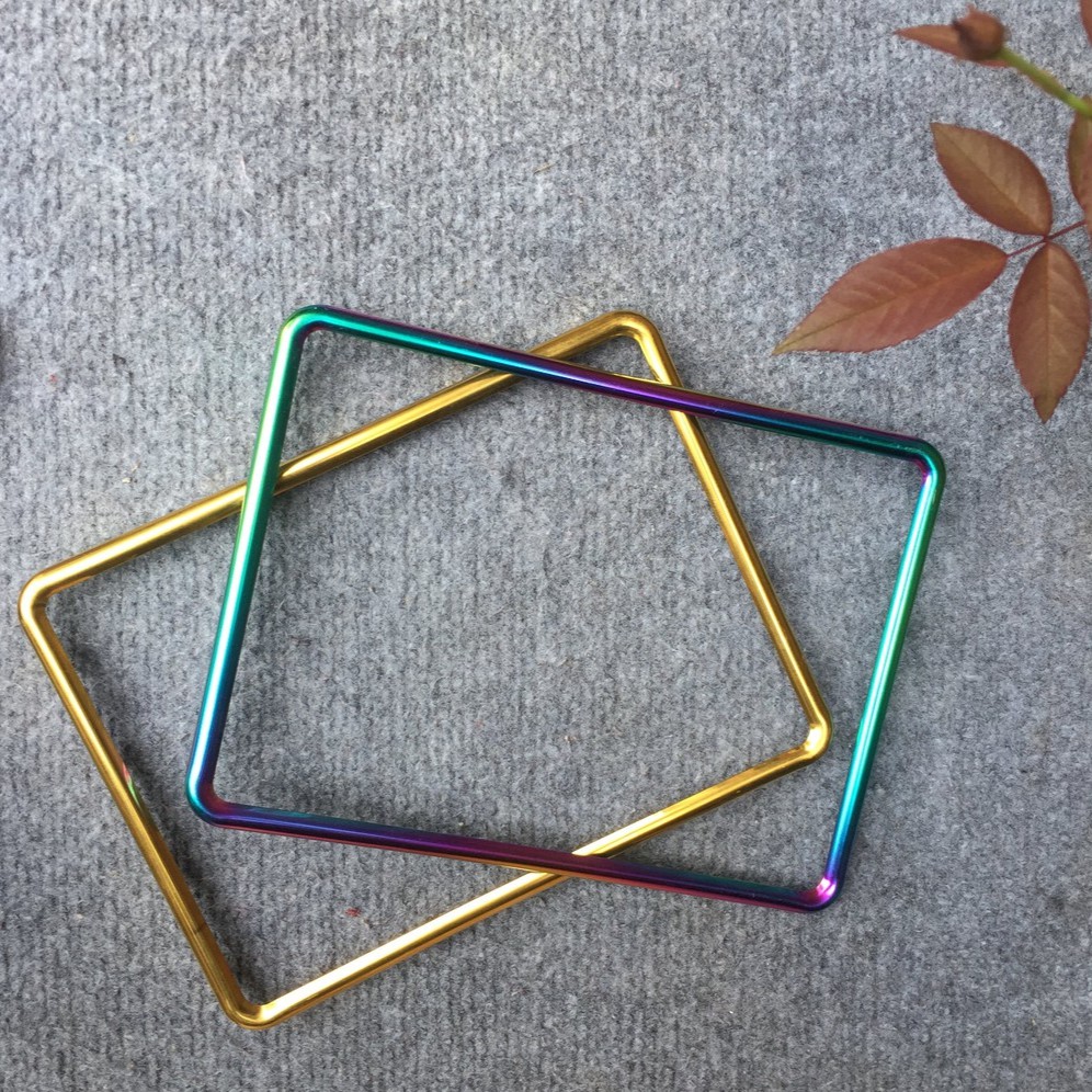 Khung biển số Titan 7 màu, vàng Gold gắn cho mọi loại xe máy