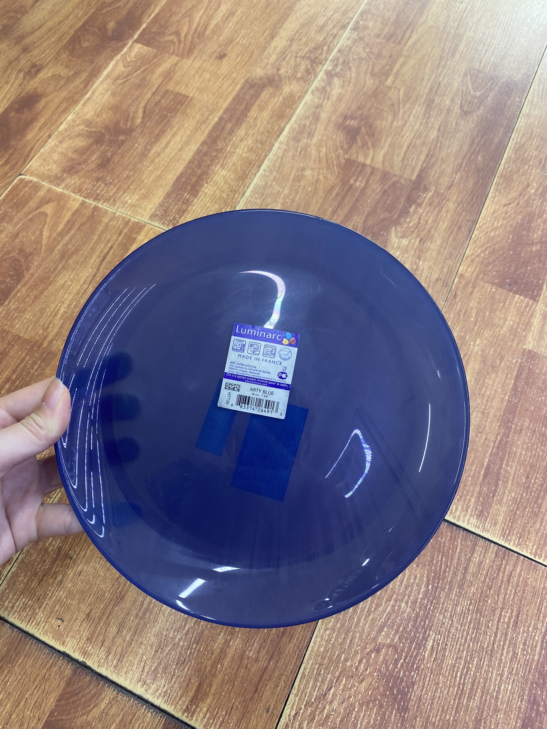 Đĩa nông thủy tinh Luminarc Arty Blue 25cm H7732 làm bằng thủy tinh an toàn sức khỏe, dùng được lò vi sóng, hàng chuẩn chính hãng