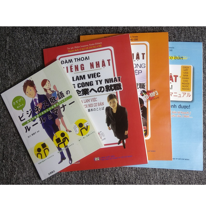 Bijinesu Keigo no Ru-ru to Mana