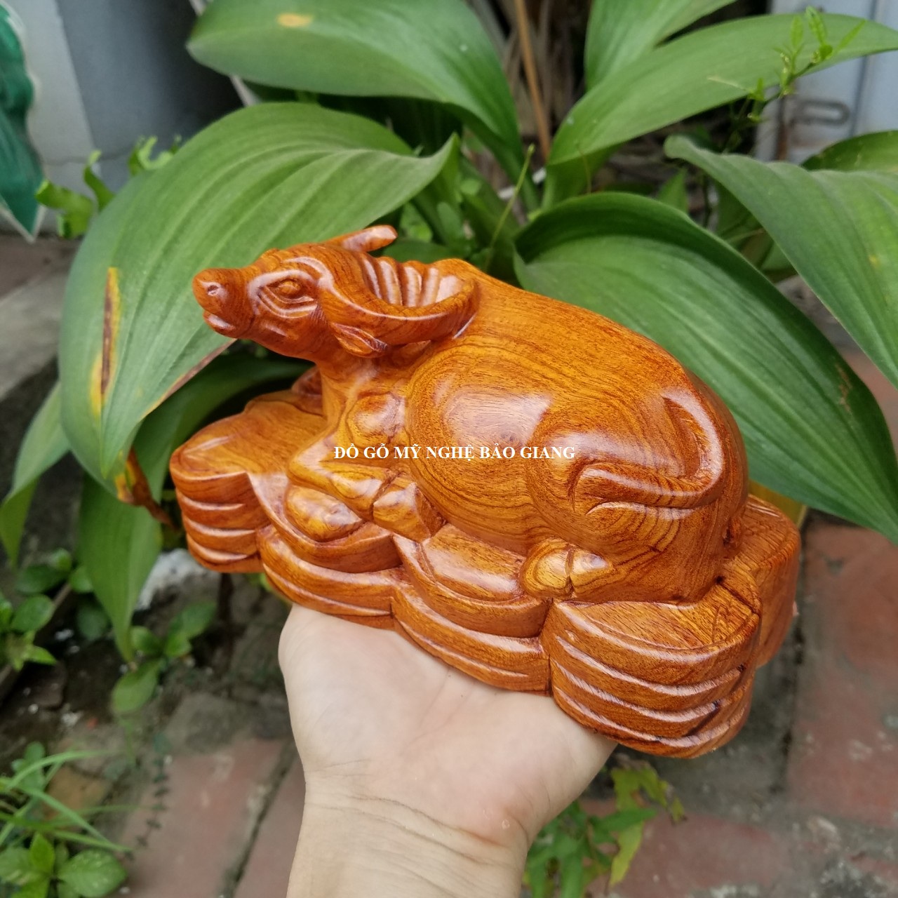 Tượng con trâu gỗ hương 19x10x8